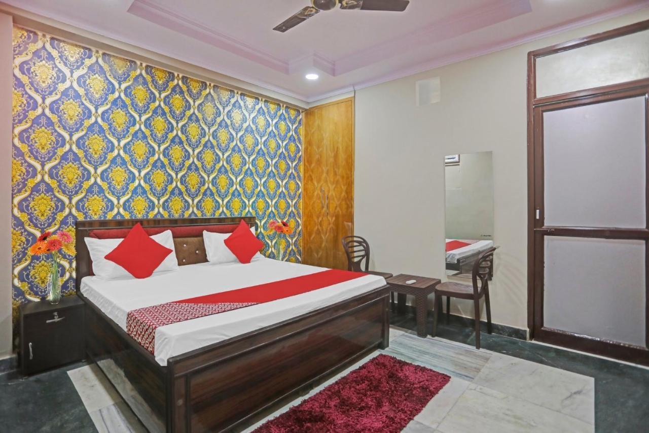 Super Hotel O Metro Inn Near Worlds Of Wonder Kalkaji Devi Bagian luar foto