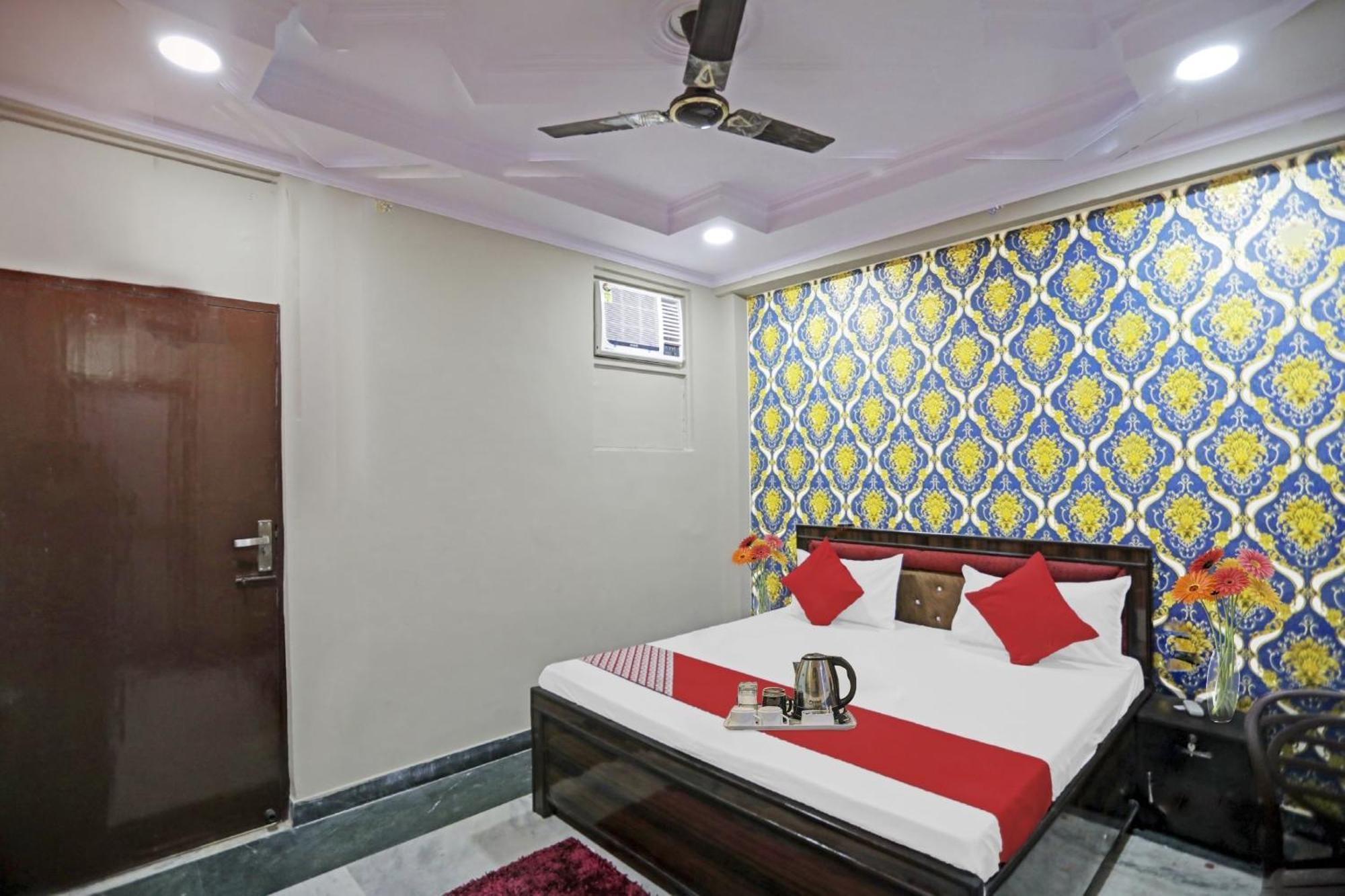 Super Hotel O Metro Inn Near Worlds Of Wonder Kalkaji Devi Bagian luar foto